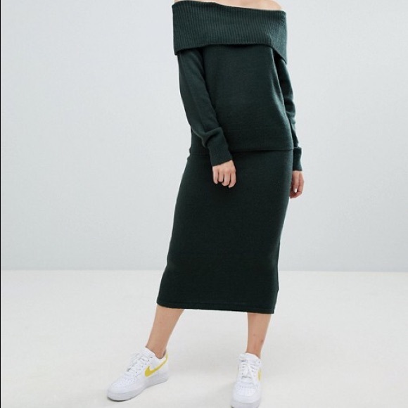 ASOS Dresses & Skirts - NWT ASOS Green Midi Fluffy Skirt 8